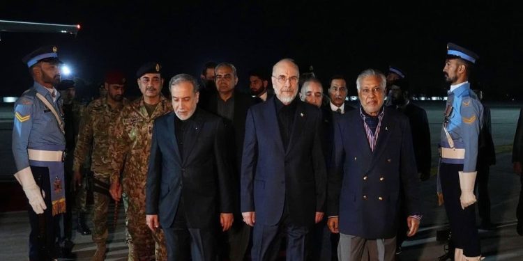 পাকিস্তান ছাড়ল ইরানি প্রতিনিধিদল