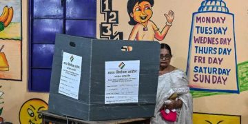 পশ্চিমবঙ্গে দ্বিতীয় ধাপের ভোটগ্রহণ বুধবার, বাংলাদেশ সীমান্তে কড়াকড়ি