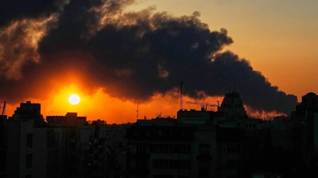 যুক্তরাষ্ট্র ‘রেড লাইন’ পার হলে যুদ্ধ মধ্যপ্রাচ্যের বাইরে ছড়াবে: ইরান