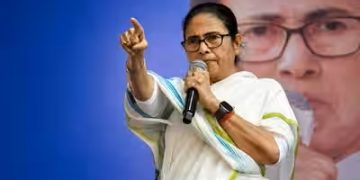 বদলে গেল মমতা বন্দ্যোপাধ্যায়ের দলের নাম